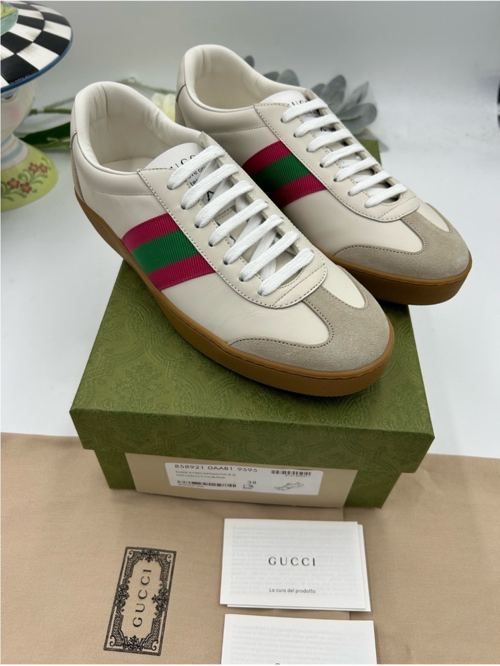 Women’s Gucci G 74 leather/suede sneakers size 38 fits 38.5 made in Italy